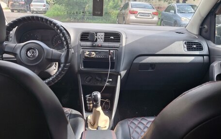 Volkswagen Polo VI (EU Market), 2011 год, 300 000 рублей, 9 фотография