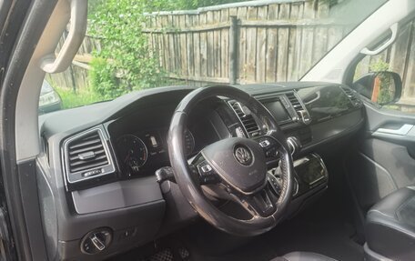 Volkswagen Multivan T6 рестайлинг, 2019 год, 5 200 000 рублей, 4 фотография