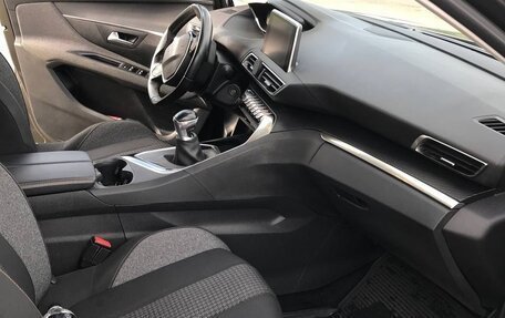 Peugeot 3008 II, 2018 год, 1 450 000 рублей, 8 фотография