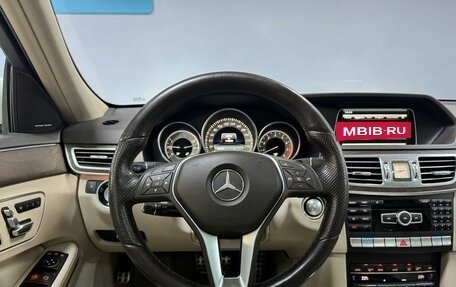 Mercedes-Benz E-Класс, 2014 год, 2 599 000 рублей, 21 фотография