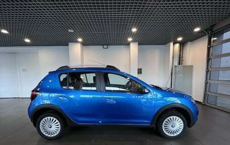 Renault Sandero II рестайлинг, 2018 год, 1 100 000 рублей, 2 фотография