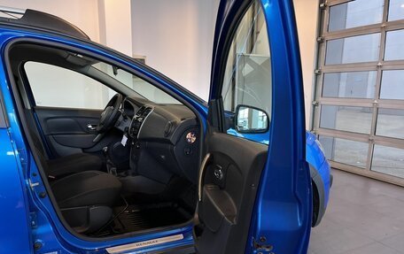 Renault Sandero II рестайлинг, 2018 год, 1 100 000 рублей, 24 фотография