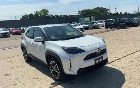 Toyota Yaris Cross, 2023 год, 2 500 000 рублей, 7 фотография