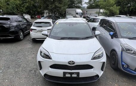 Toyota Yaris Cross, 2023 год, 2 500 000 рублей, 5 фотография