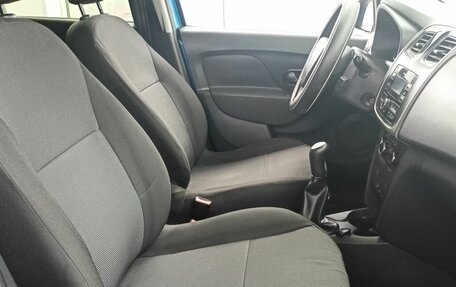 Renault Logan II, 2017 год, 499 000 рублей, 15 фотография