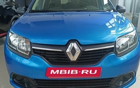 Renault Logan II, 2017 год, 499 000 рублей, 3 фотография