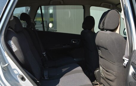 Toyota Corolla Spacio II, 2003 год, 389 999 рублей, 18 фотография