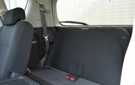 Toyota Corolla Spacio II, 2003 год, 389 999 рублей, 15 фотография