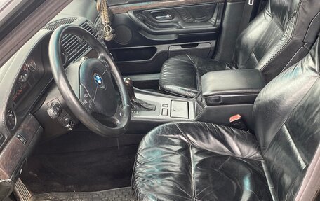 BMW 7 серия, 2000 год, 550 000 рублей, 2 фотография