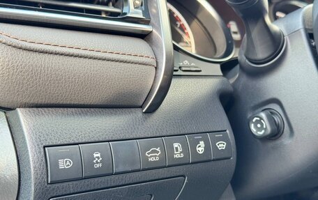 Toyota Camry, 2019 год, 2 650 000 рублей, 10 фотография