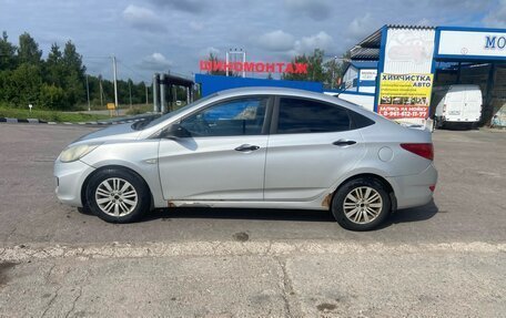 Hyundai Solaris II рестайлинг, 2013 год, 260 000 рублей, 14 фотография