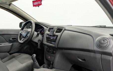 Renault Logan II, 2019 год, 880 000 рублей, 11 фотография
