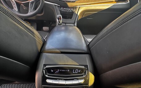 Cadillac XT5 I рестайлинг, 2016 год, 2 416 000 рублей, 26 фотография