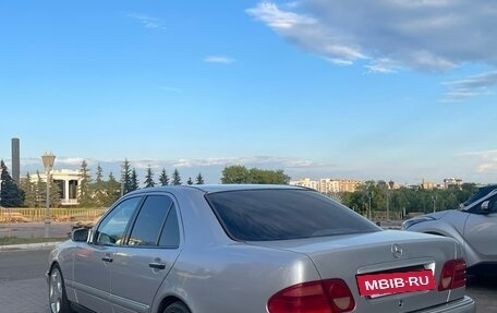 Mercedes-Benz E-Класс, 1999 год, 385 000 рублей, 5 фотография