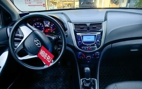 Hyundai Solaris II рестайлинг, 2011 год, 599 000 рублей, 2 фотография