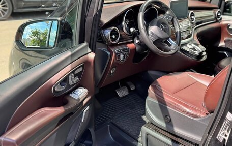 Mercedes-Benz V-Класс, 2019 год, 5 150 000 рублей, 4 фотография