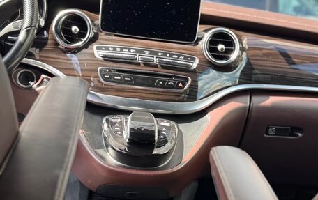 Mercedes-Benz V-Класс, 2019 год, 5 150 000 рублей, 5 фотография