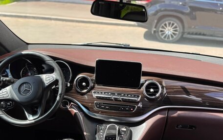 Mercedes-Benz V-Класс, 2019 год, 5 150 000 рублей, 10 фотография