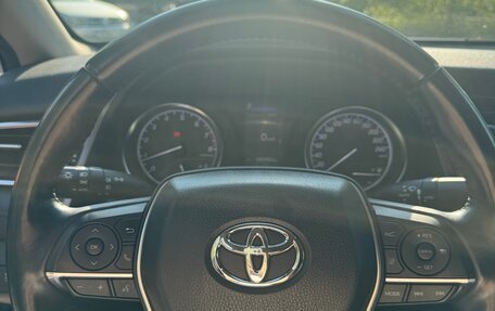 Toyota Camry, 2018 год, 2 800 000 рублей, 6 фотография