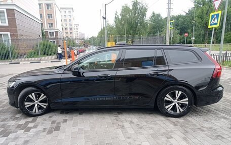 Volvo V60 II, 2019 год, 1 850 000 рублей, 8 фотография