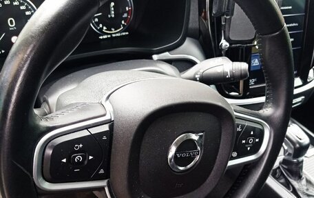 Volvo V60 II, 2019 год, 1 850 000 рублей, 19 фотография