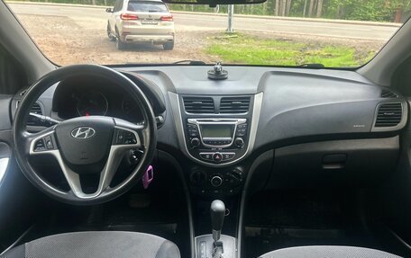 Hyundai Solaris II рестайлинг, 2012 год, 570 000 рублей, 5 фотография