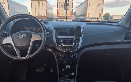 Hyundai Solaris II рестайлинг, 2016 год, 985 000 рублей, 11 фотография