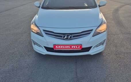 Hyundai Solaris II рестайлинг, 2016 год, 985 000 рублей, 9 фотография