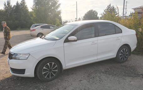 Skoda Rapid I, 2018 год, 950 000 рублей, 13 фотография