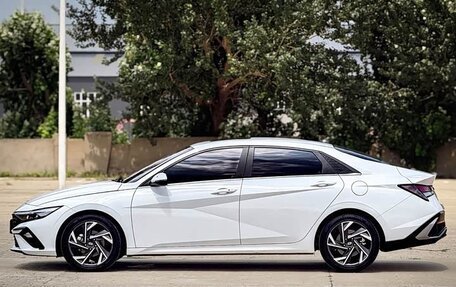 Hyundai Elantra, 2023 год, 1 085 666 рублей, 8 фотография