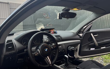 BMW 1 серия, 2011 год, 850 000 рублей, 6 фотография
