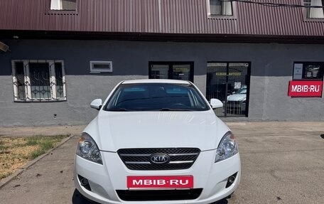 KIA cee'd I рестайлинг, 2008 год, 588 000 рублей, 1 фотография