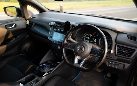 Nissan Leaf II, 2017 год, 1 810 000 рублей, 10 фотография