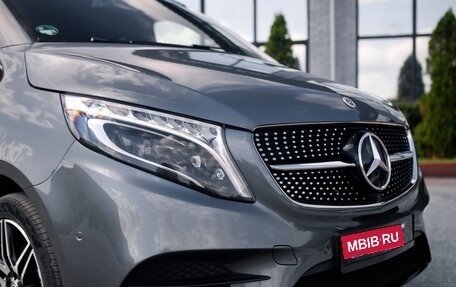 Mercedes-Benz V-Класс, 2021 год, 7 100 000 рублей, 2 фотография