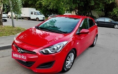 Hyundai i30 II рестайлинг, 2012 год, 890 000 рублей, 3 фотография