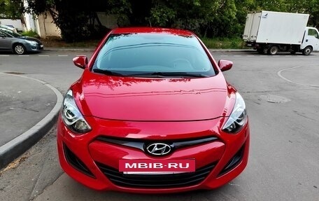 Hyundai i30 II рестайлинг, 2012 год, 890 000 рублей, 2 фотография