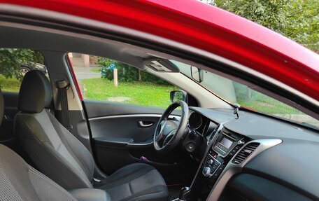 Hyundai i30 II рестайлинг, 2012 год, 890 000 рублей, 10 фотография
