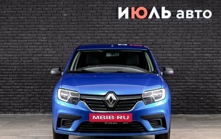 Renault Logan II, 2018 год, 990 000 рублей, 3 фотография