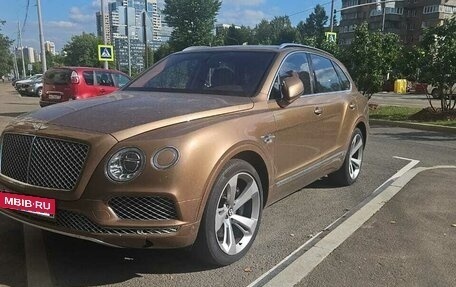 Bentley Bentayga I, 2016 год, 7 990 000 рублей, 3 фотография