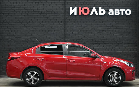 KIA Rio IV, 2018 год, 1 330 000 рублей, 9 фотография