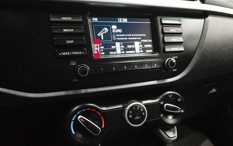 KIA Rio IV, 2018 год, 1 330 000 рублей, 14 фотография