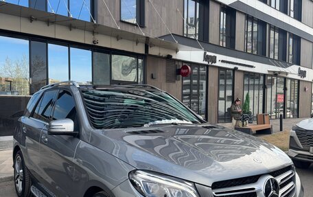 Mercedes-Benz GLE, 2015 год, 3 800 000 рублей, 2 фотография