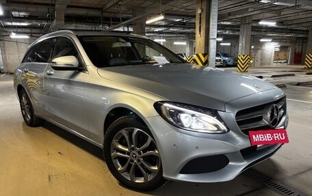 Mercedes-Benz C-Класс, 2017 год, 1 920 000 рублей, 4 фотография