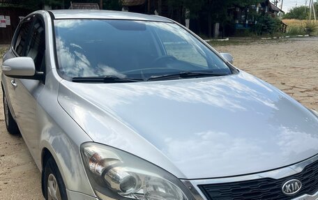 KIA cee'd I рестайлинг, 2010 год, 710 000 рублей, 2 фотография