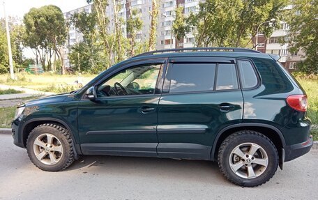 Volkswagen Tiguan I, 2010 год, 995 000 рублей, 2 фотография