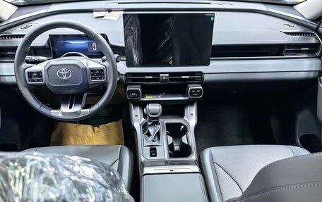 Toyota RAV4, 2026 год, 4 090 000 рублей, 7 фотография