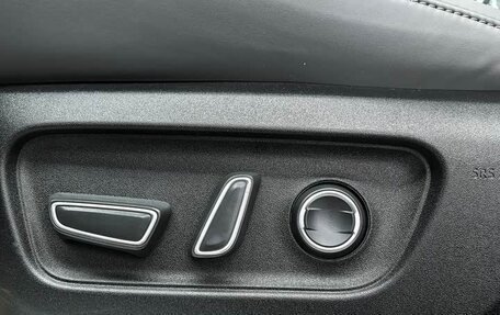 Toyota RAV4, 2026 год, 4 090 000 рублей, 22 фотография