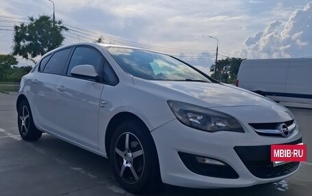 Opel Astra J, 2013 год, 800 000 рублей, 11 фотография