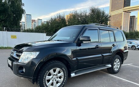 Mitsubishi Pajero IV, 2011 год, 1 850 000 рублей, 2 фотография