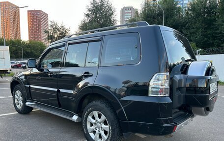 Mitsubishi Pajero IV, 2011 год, 1 850 000 рублей, 4 фотография